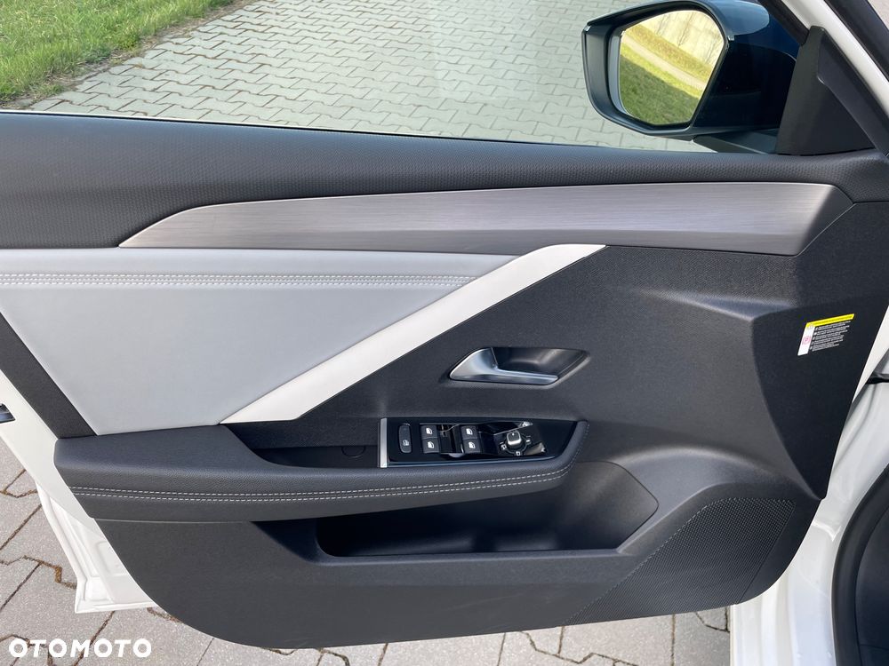 Opel Astra 1.2 Turbo Automatik Elegance - 14