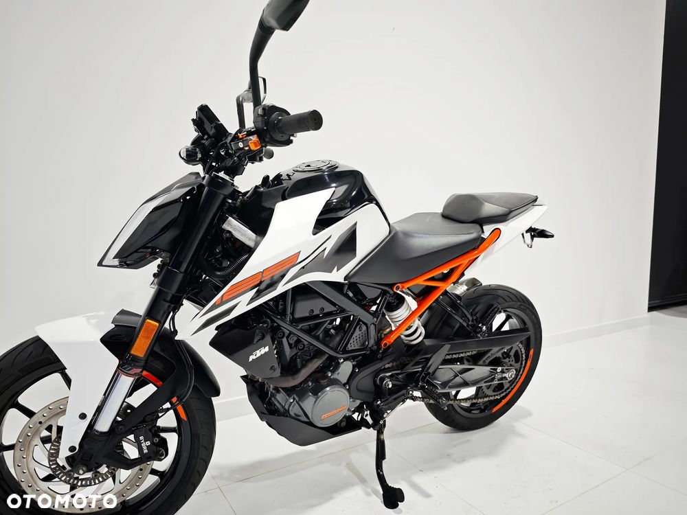 KTM Duke - 11