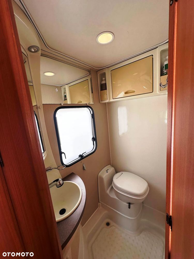 Chausson Ford Transit FLASH 02 Półintegra - 18