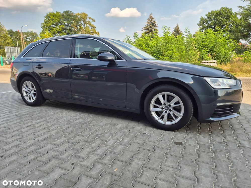 Audi A4 Avant 2.0 TDI ultra S tronic - 14