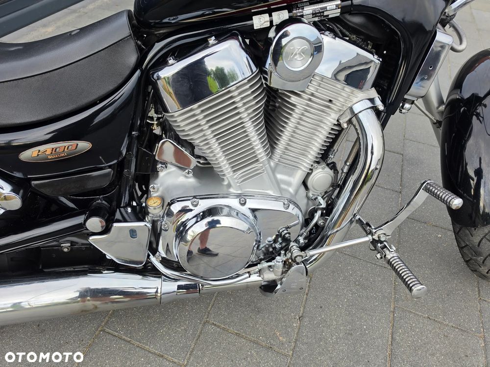 Suzuki Intruder - 6