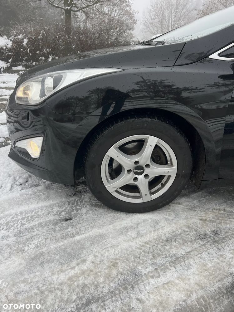 Hyundai i40 i40cw 1.7 CRDi Fifa World Cup Edition - 18