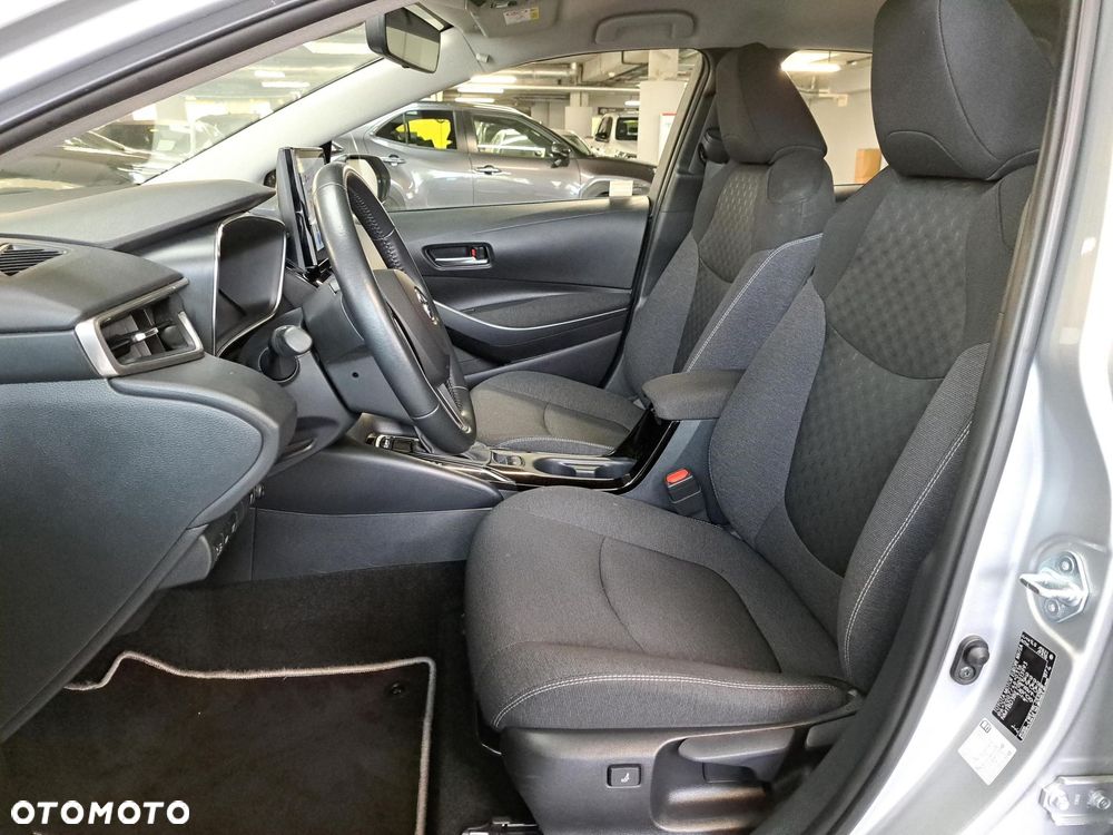 Toyota Corolla 1.8 Hybrid Comfort - 29