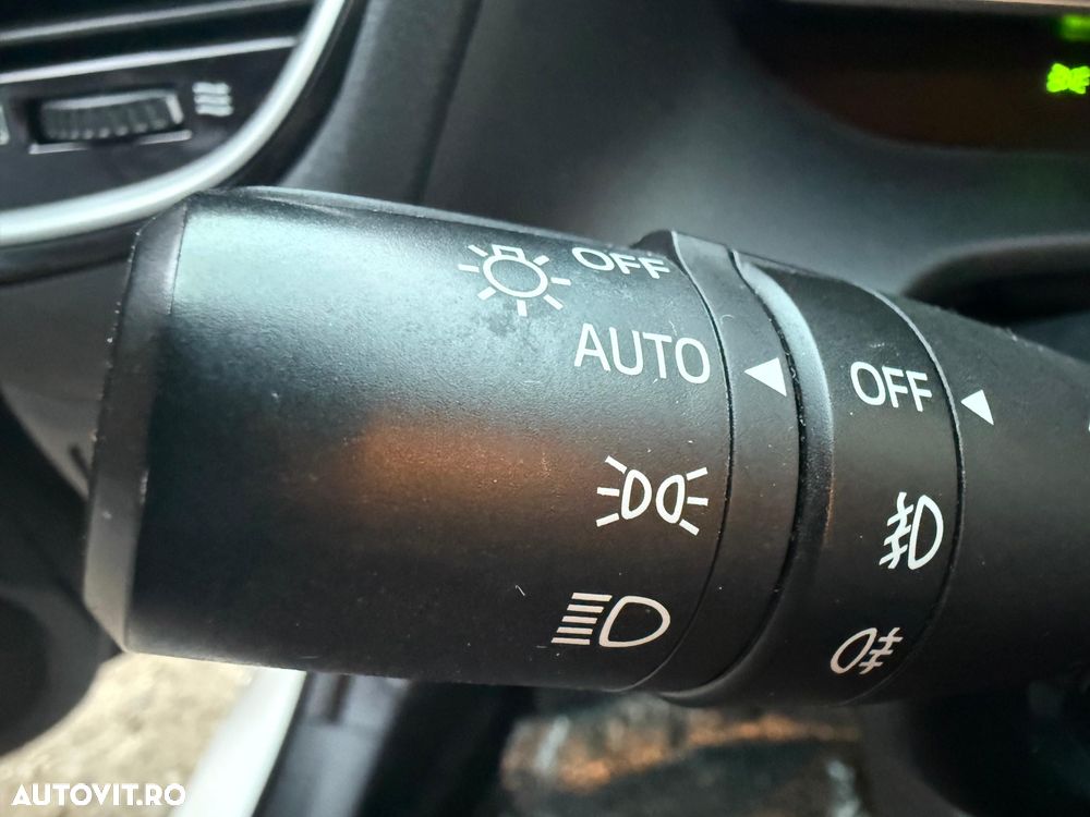 Mazda 3 SKYACTIV-G 120 Center-Line - 24
