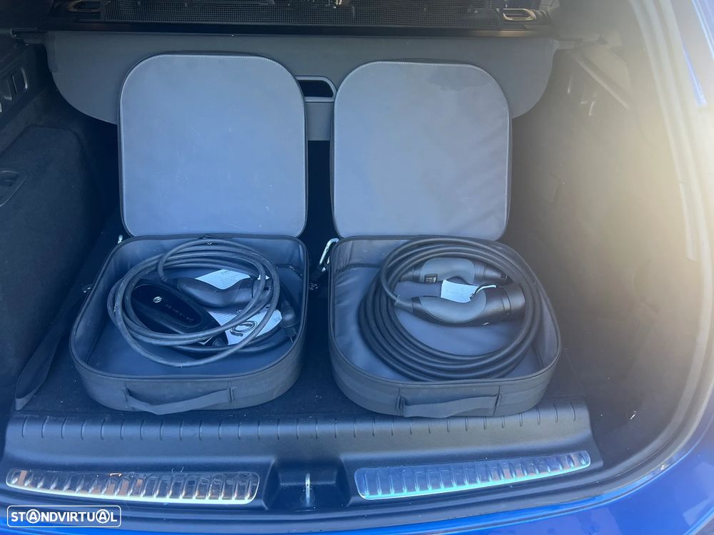 Mercedes-Benz C 300 e AMG Line - 22
