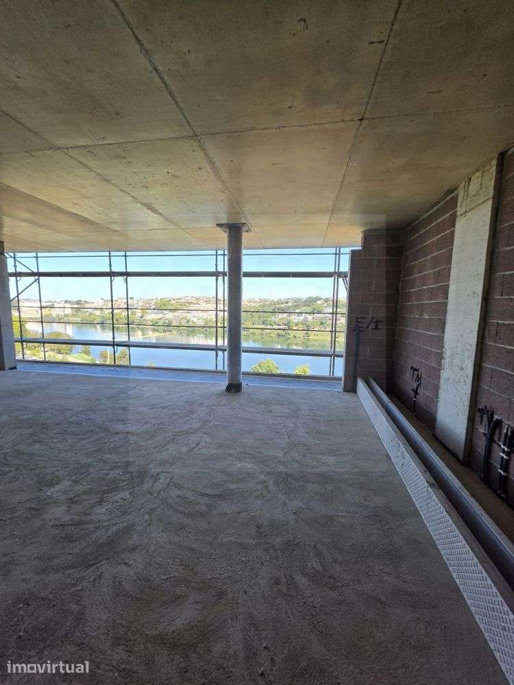 Apartamentos Novos T1 Duplex Quinta dos Cubos Oliveira do Douro - Grande imagem: 2/48