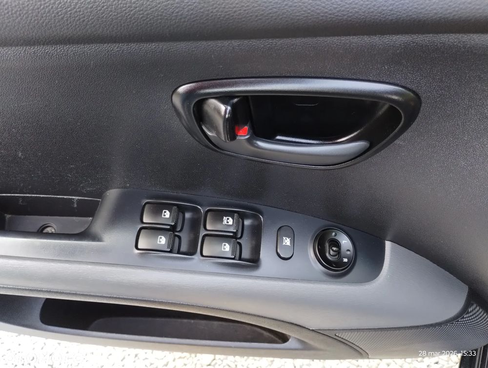 Hyundai i10 1.1 Edition 20 - 21