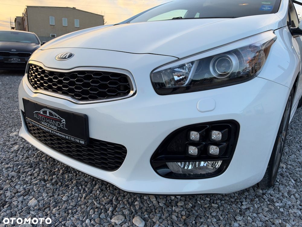 Kia Ceed 1.6 CRDi GT Line - 28