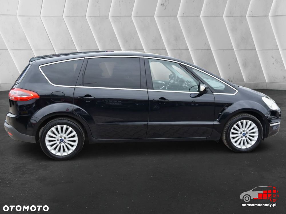 Ford S-Max - 11