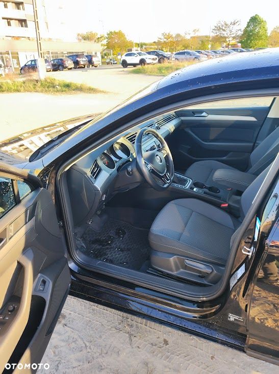 Volkswagen Passat 1.4 TSI BMT Trendline - 14