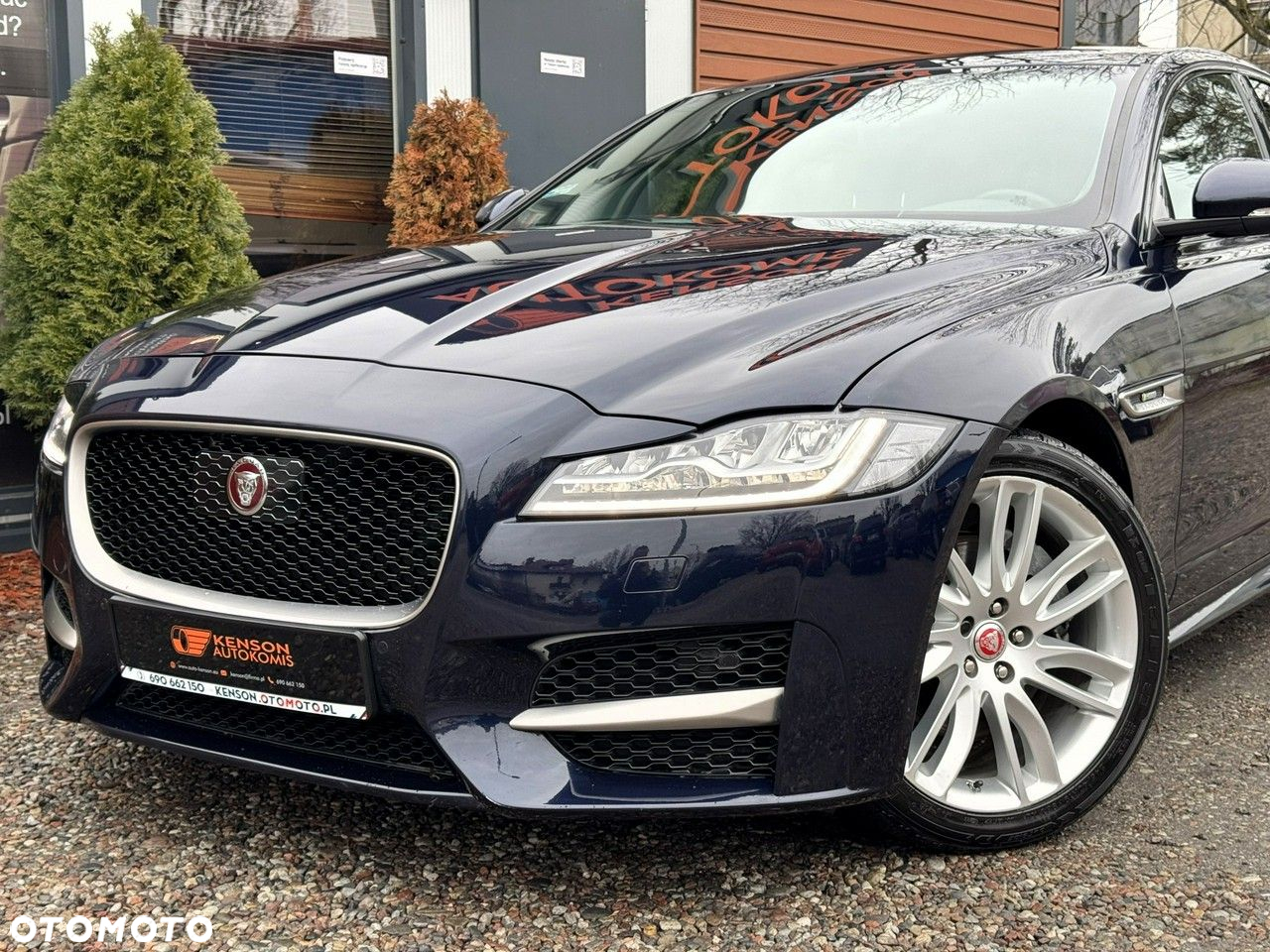 Jaguar XF 2.0 i4D AWD R-Sport - 8