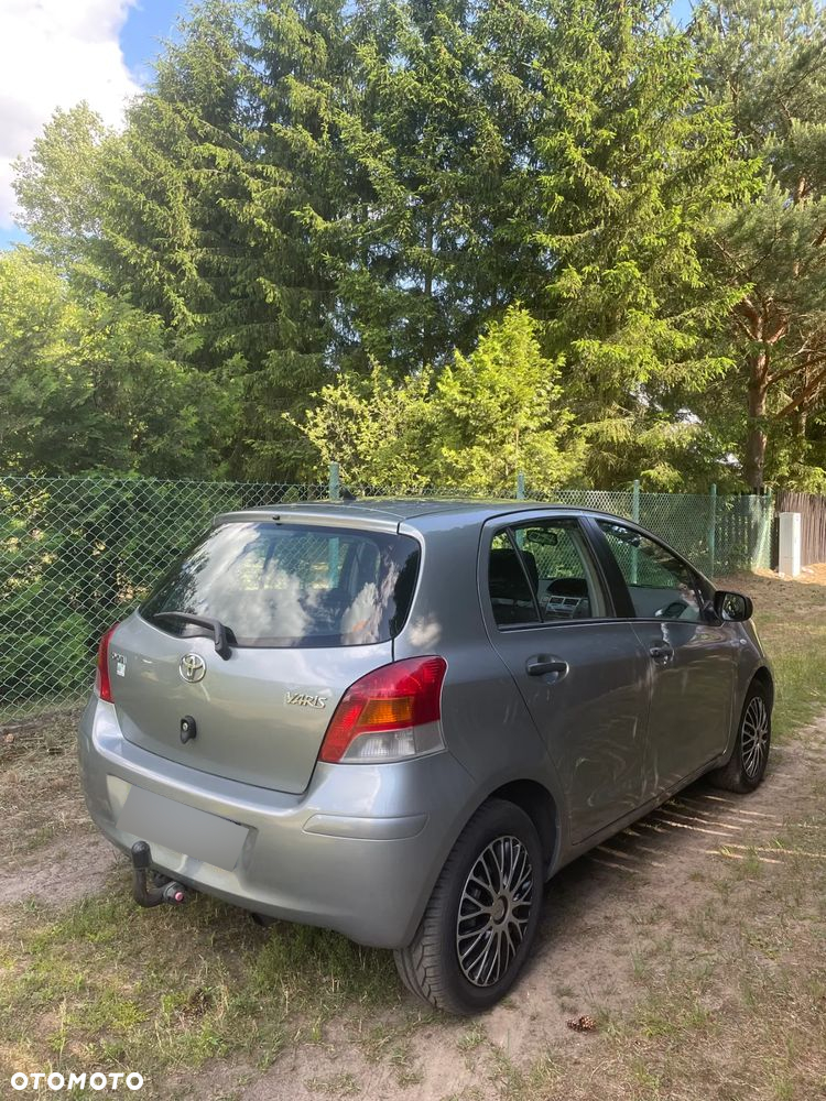 Toyota Yaris 1.33 Luna - 3