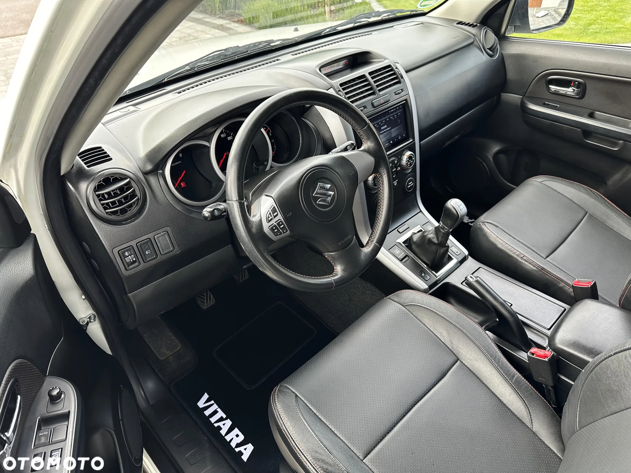 Suzuki Grand Vitara 1.6 De luxe - 6