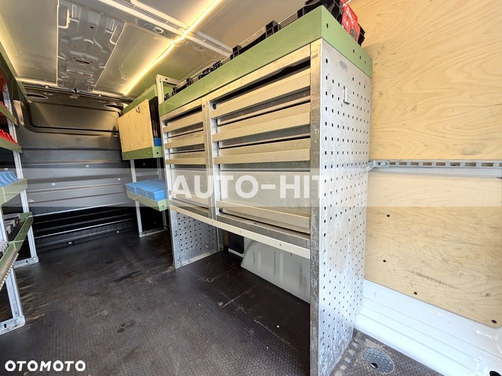 Opel Vivaro - 23
