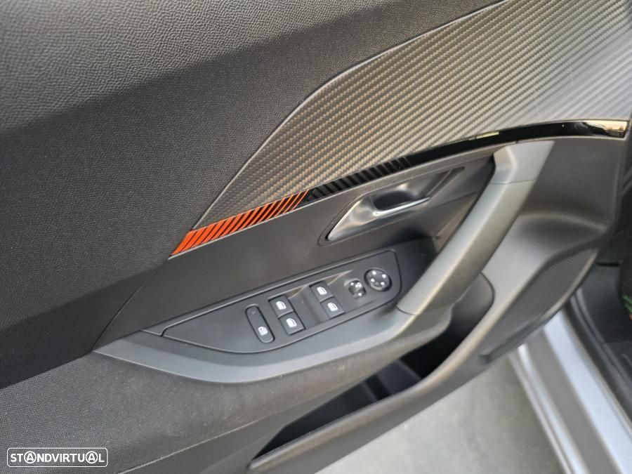 Peugeot e-2008 50 kWh Active Pack - 21