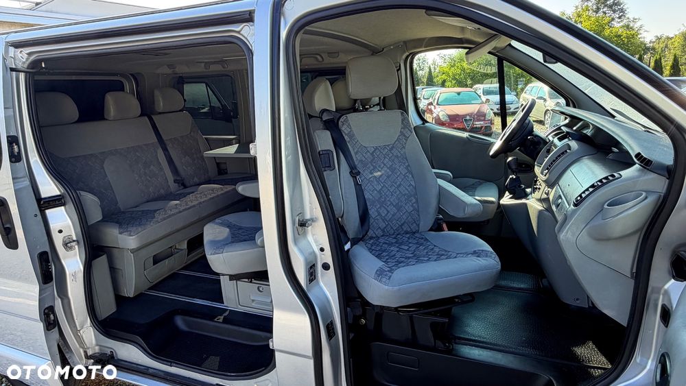 Opel Vivaro - 18