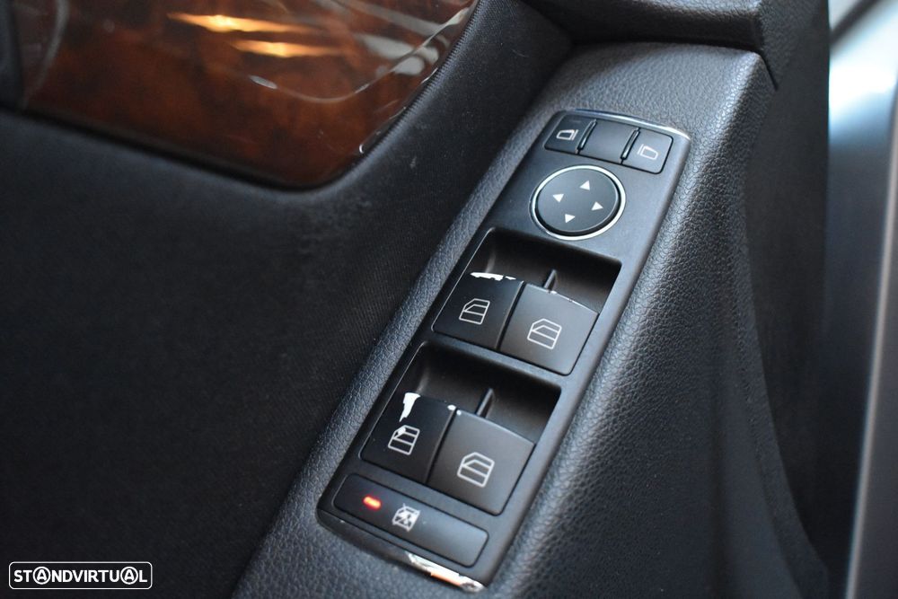Mercedes-Benz C 220 CDi Avantgarde BlueEfficiency - 38