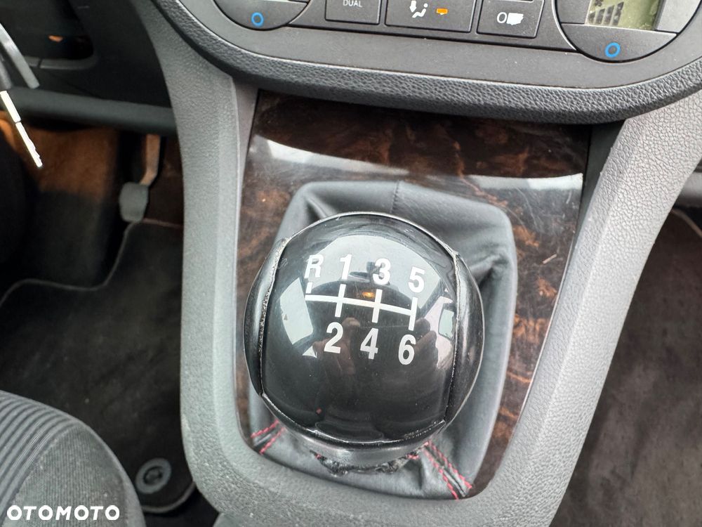 Ford Focus C-Max 2.0 TDCi Ghia - 30