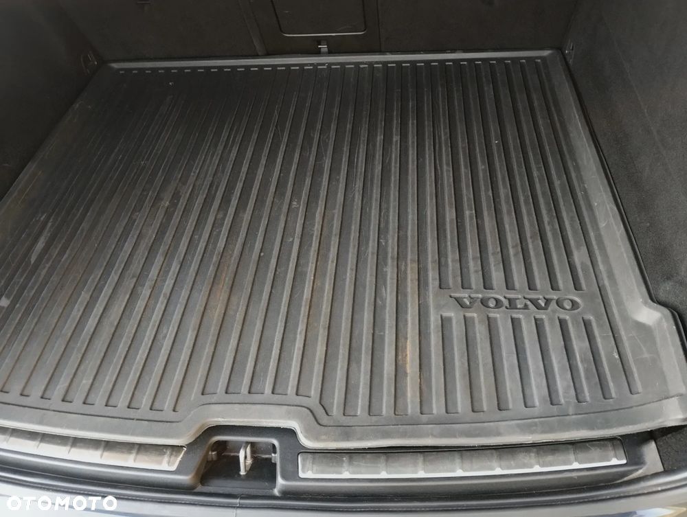 Volvo XC 60 - 30