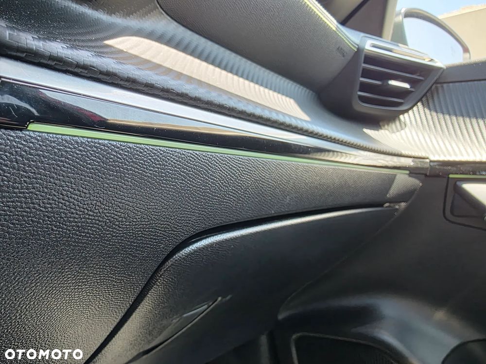 Peugeot 208 1.2 PureTech GT Line S&S EAT8 - 27