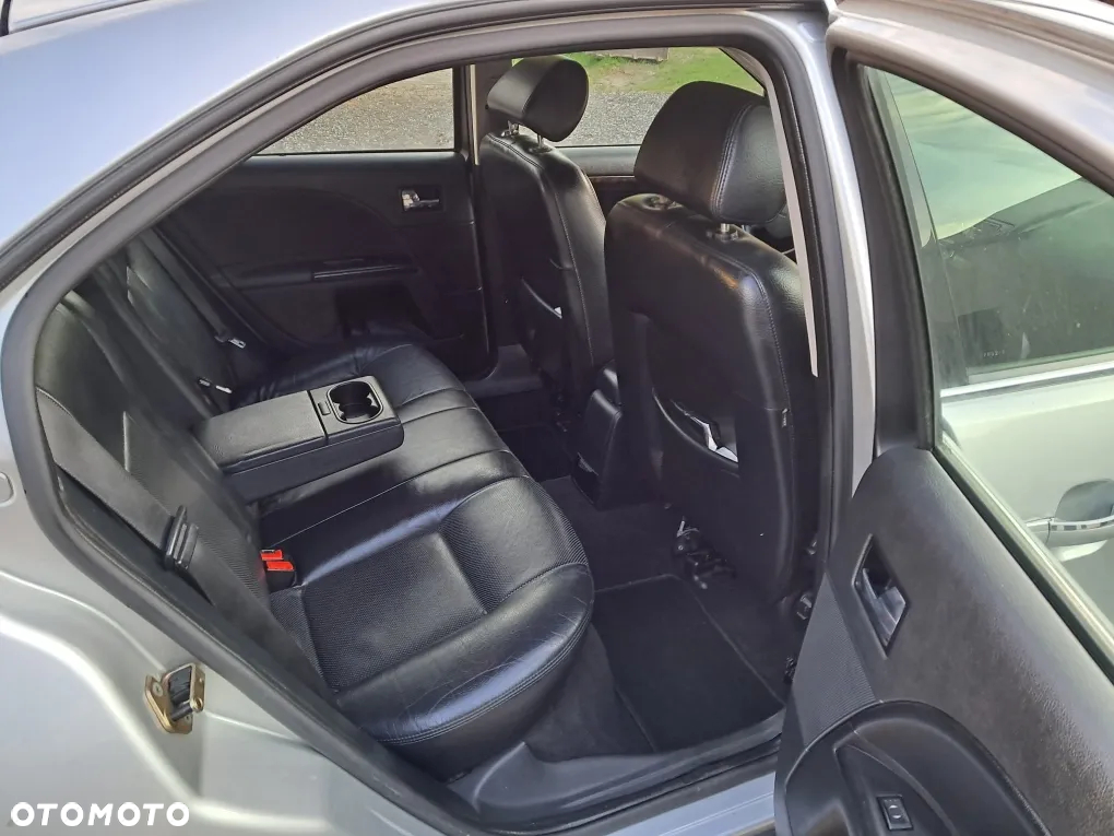 Ford Mondeo Turnier 2.0 TDCi Ghia - 31