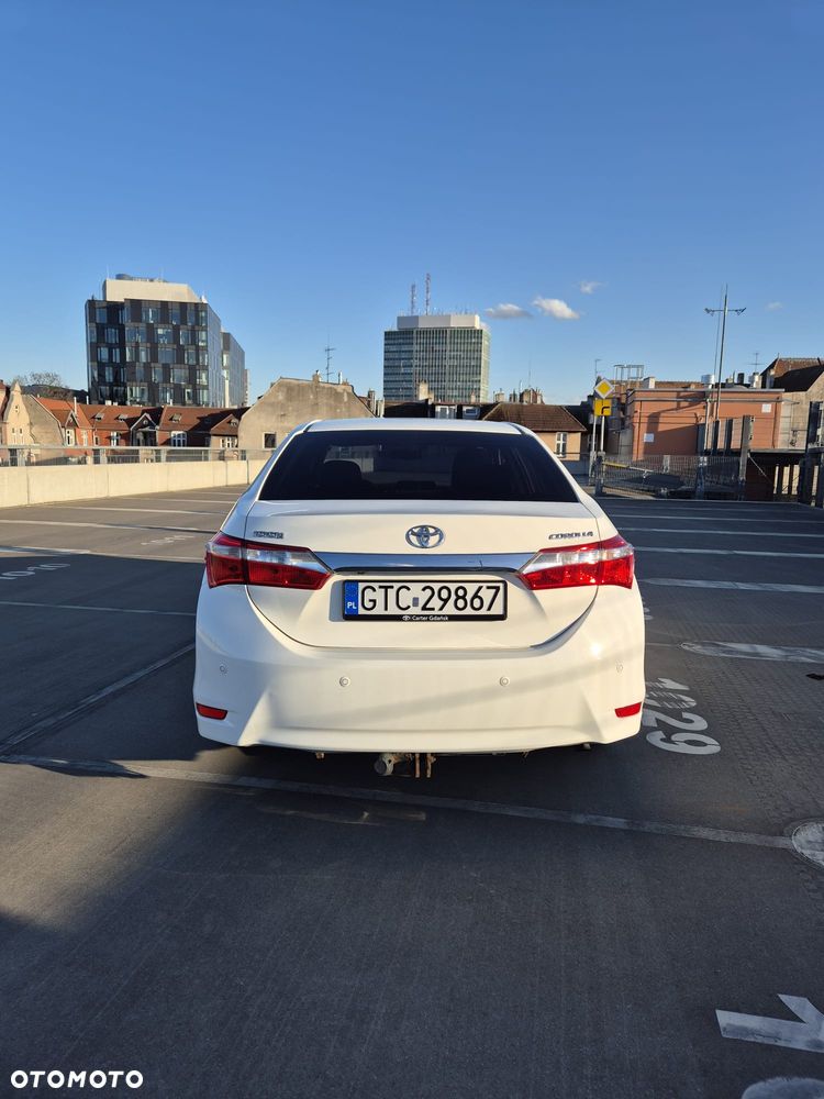 Toyota Corolla - 4