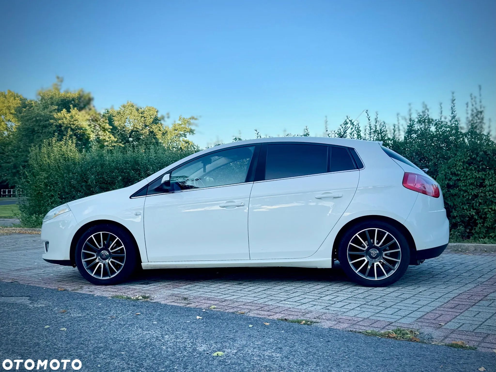 Fiat Bravo 1.4 T-Jet 16V Dynamic - 1