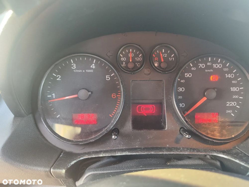 Audi A2 1.4 - 9