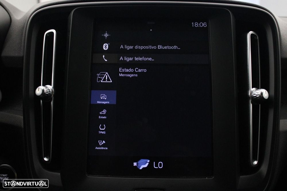 Volvo XC 40 2.0 D3 - 17