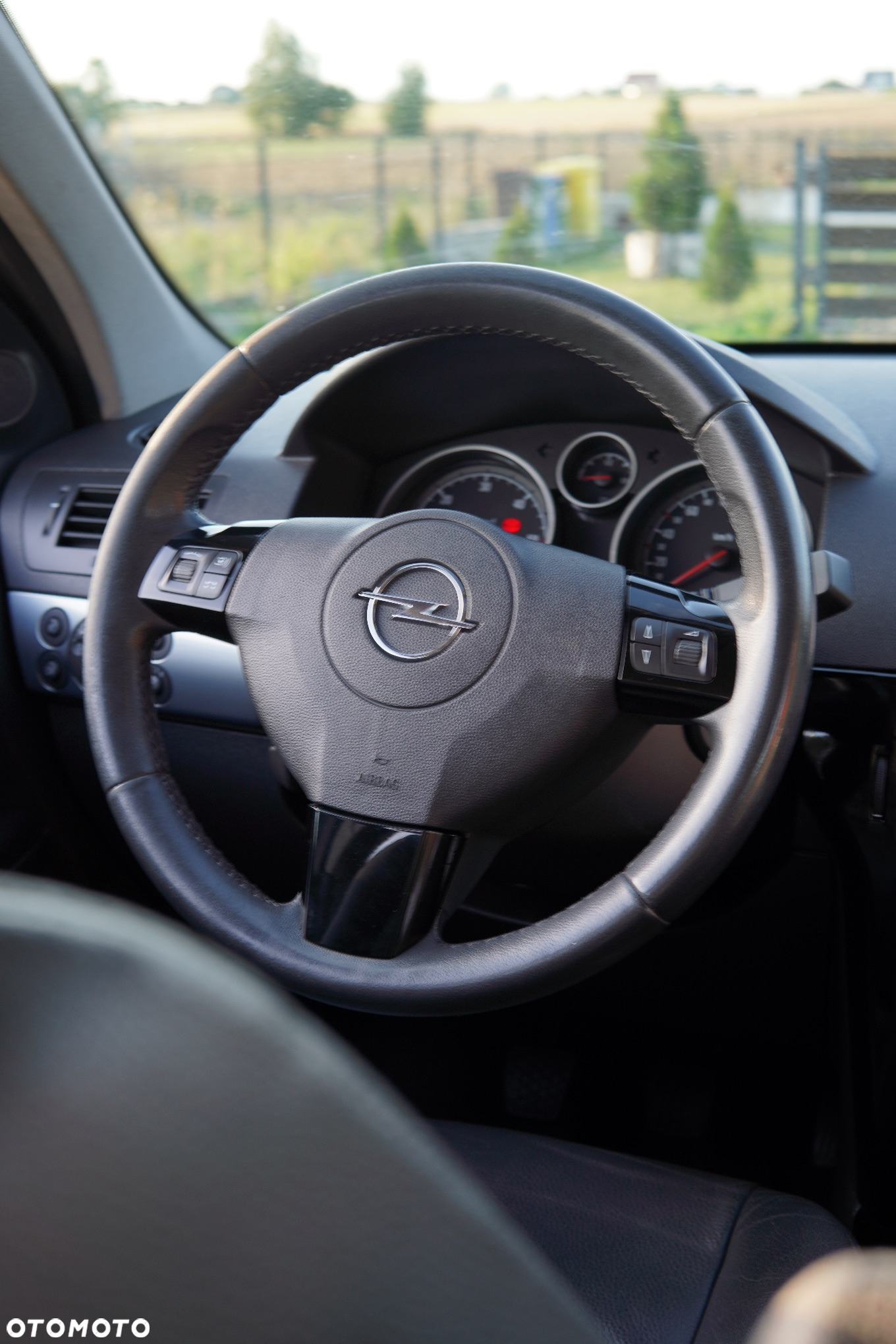 Opel Astra 1.7 CDTI DPF Cosmo - 4