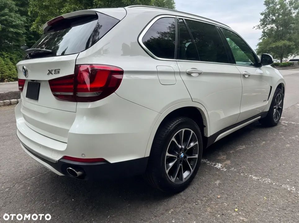 BMW X5 xDrive35i - 7