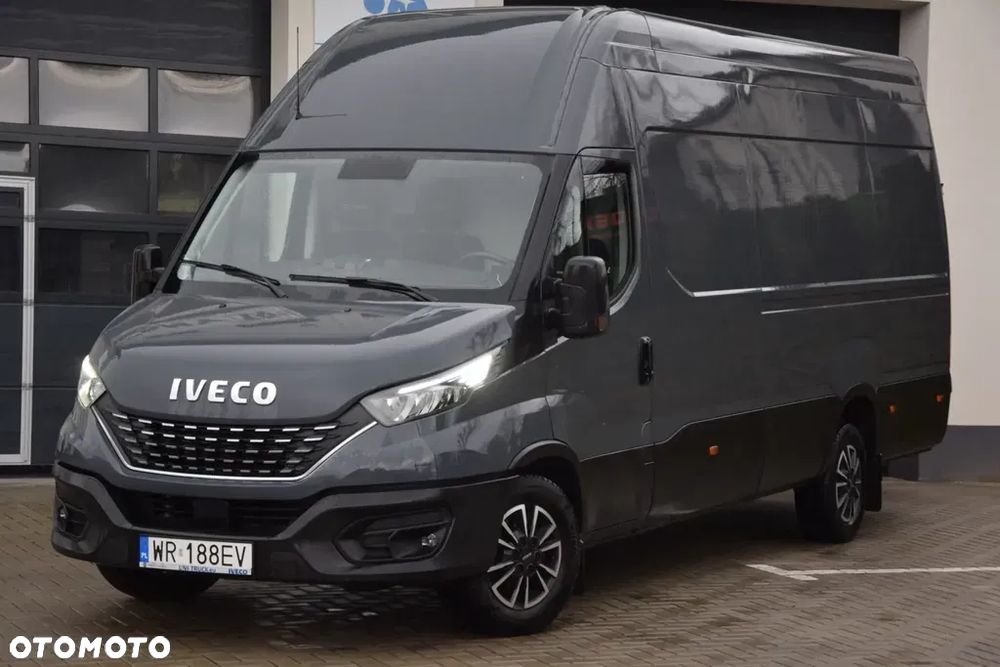 Iveco DAILY 35S18 Hi Matic  180Km 18M3 - 21