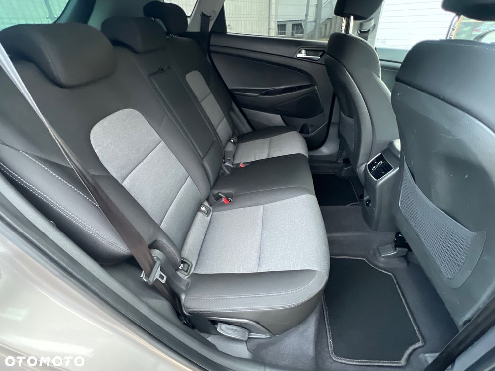 Hyundai Tucson 1.6 GDi 2WD Premium - 32