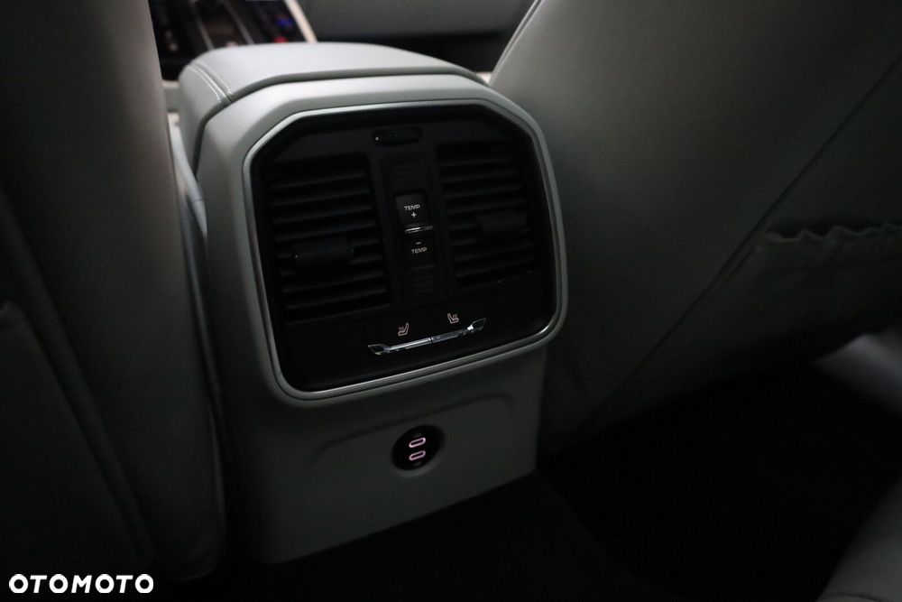 Porsche Macan - 22