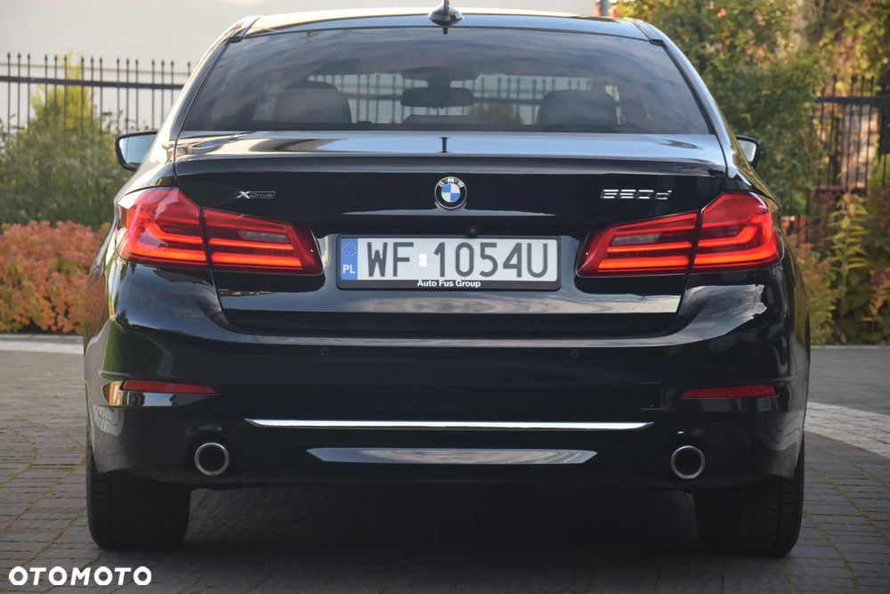 BMW Seria 5 520d xDrive Luxury Line - 31