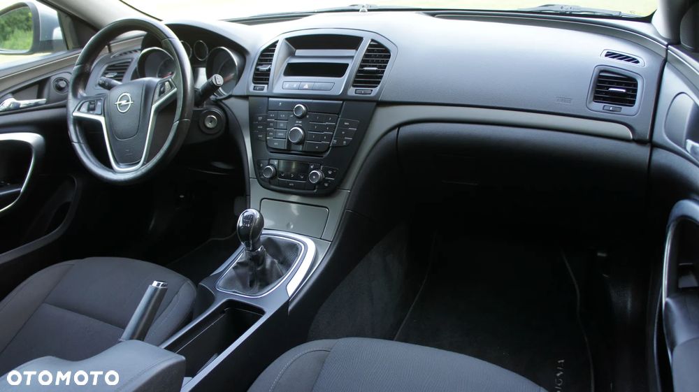 Opel Insignia - 18