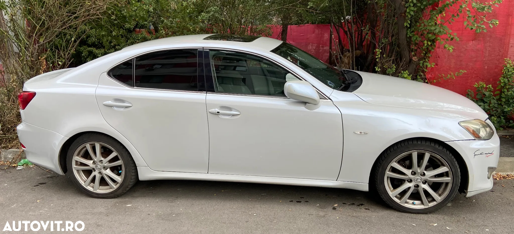 Lexus Seria IS 250 2.5 V6 Aut Luxury - 5
