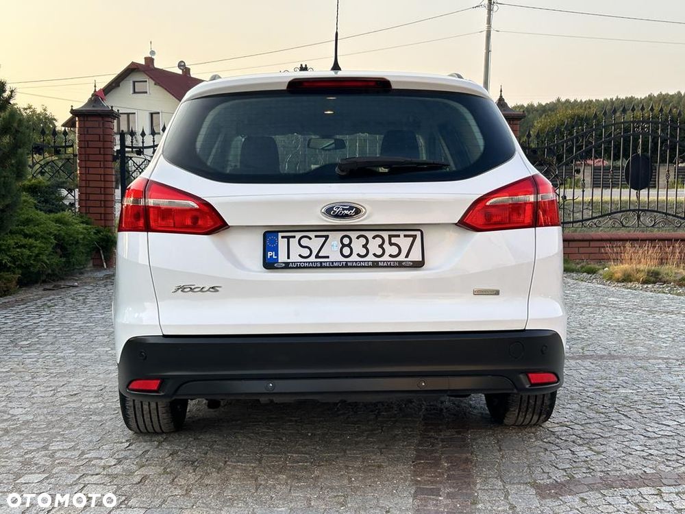 Ford Focus - 8