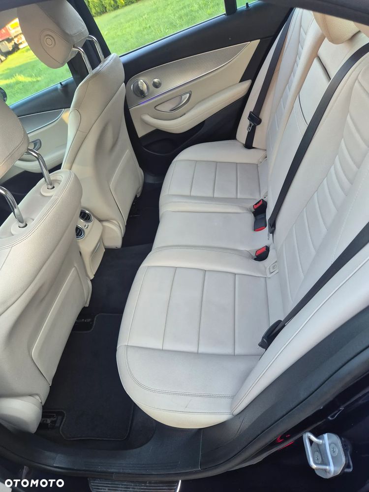 Mercedes-Benz Klasa E 220 d Business Edition 9G-TRONIC - 11