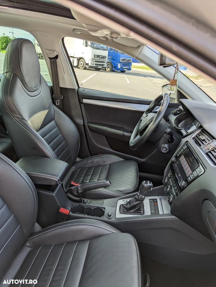 Skoda Octavia Combi 1.6 TDI Ambiente DSG - 5