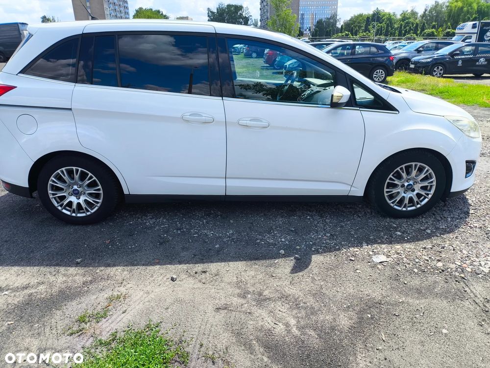 Ford Grand C-MAX - 1