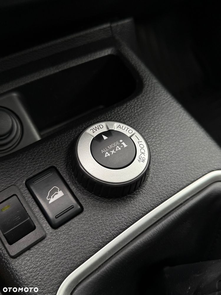 Nissan X-Trail - 10