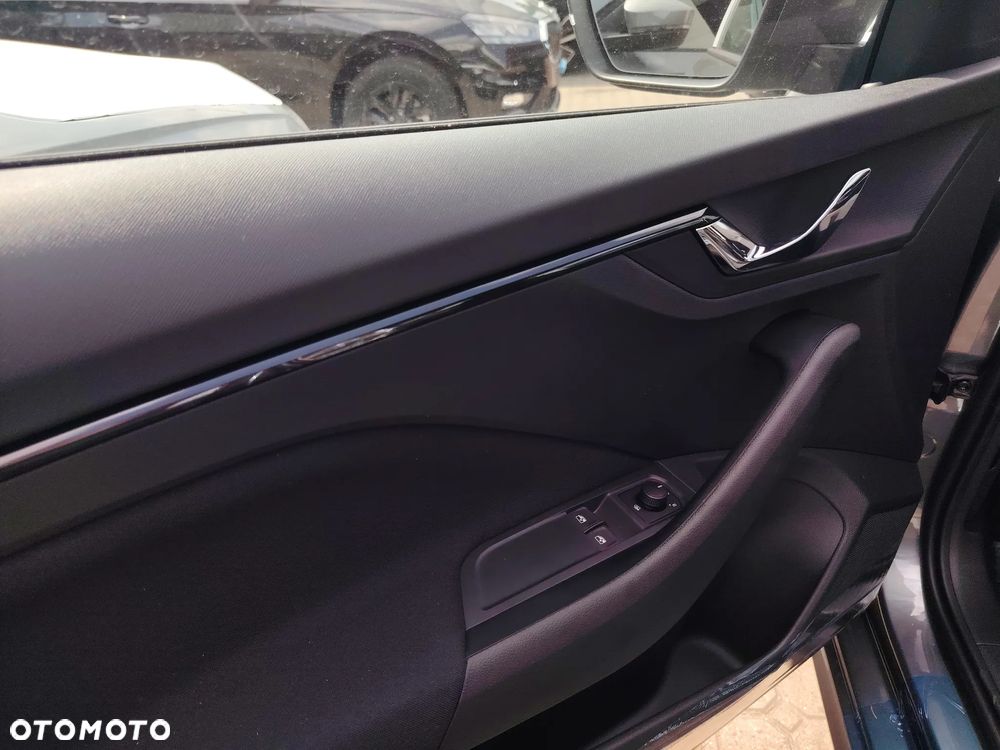 Skoda Kamiq 1.0 TSI Essence - 6