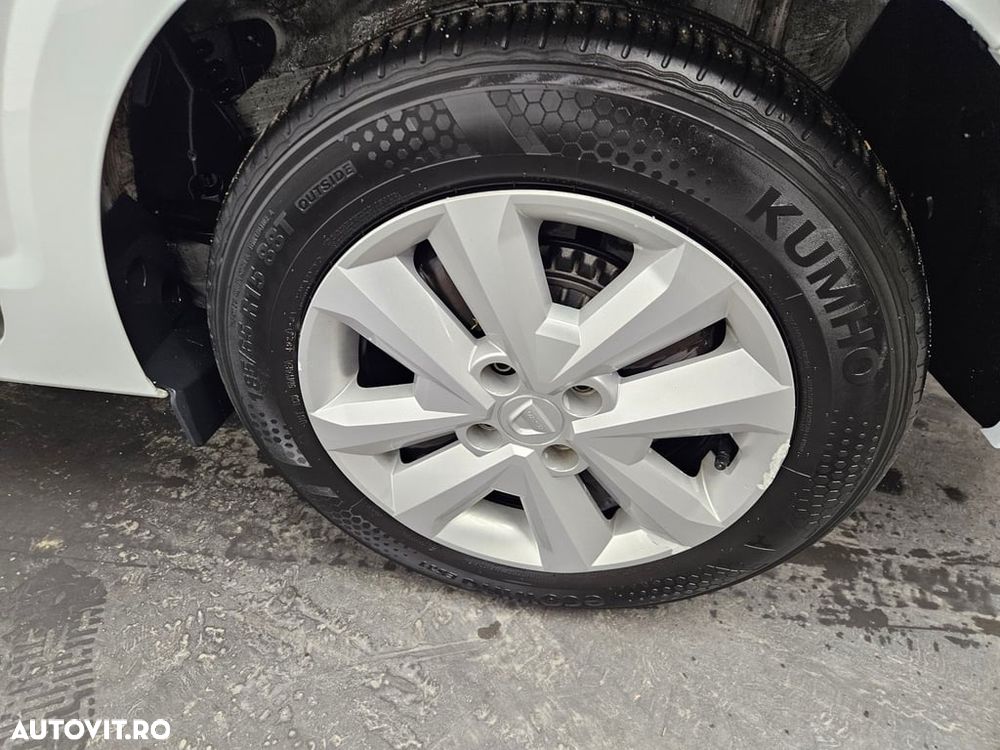 Dacia Logan TCe 90 MT6 Prestige - 8