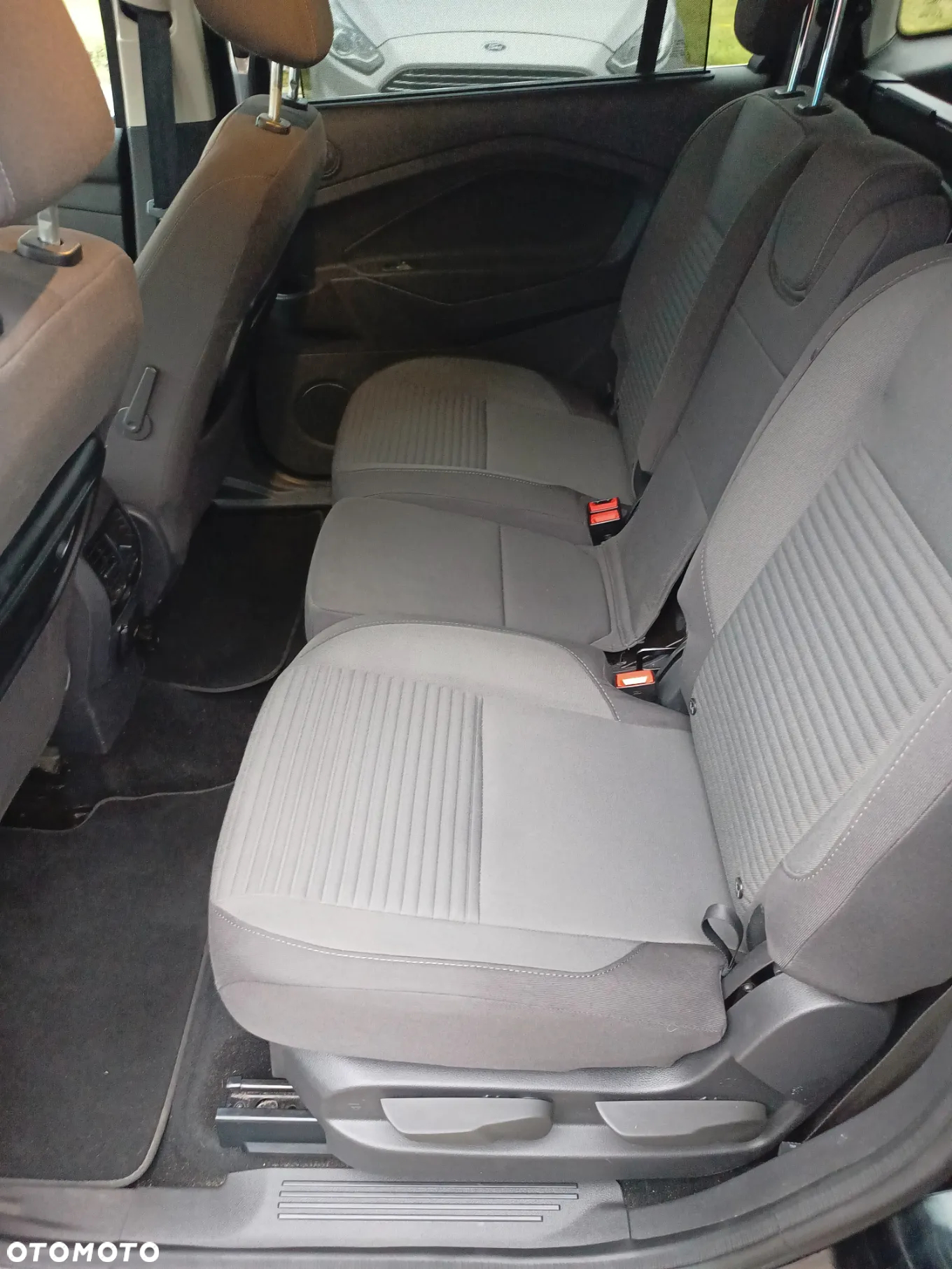 Ford Grand C-MAX 1.5 TDCi Start-Stopp-System Titanium - 9