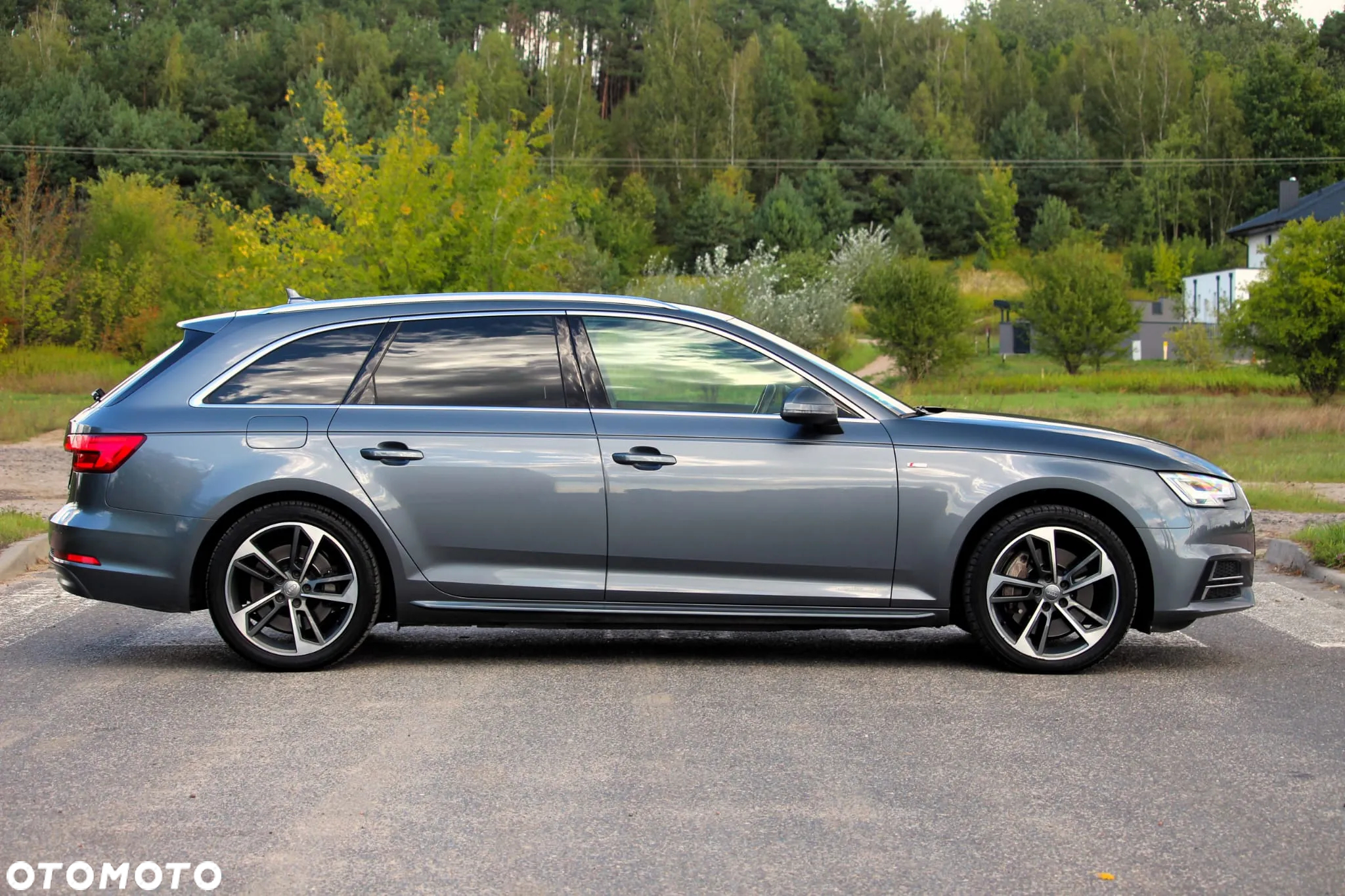 Audi A4 - 4