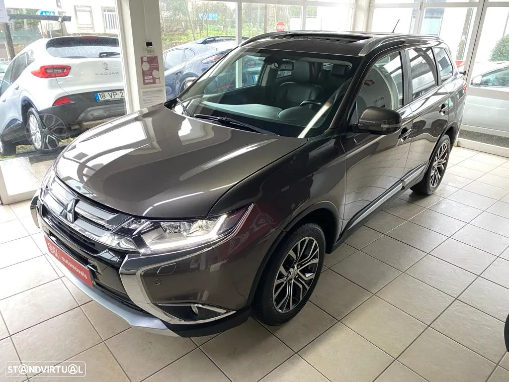Mitsubishi Outlander 2.2 DI-D Intense - 6