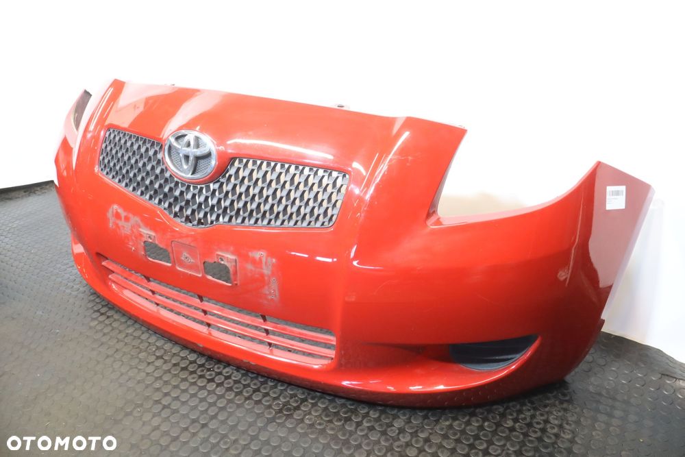 ZDERZAK PRZEDNI  TOYOTA YARIS II 3P0 - 3