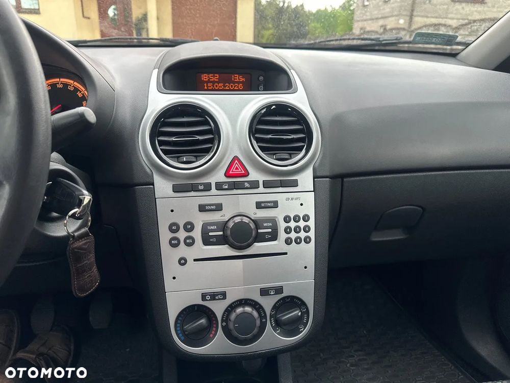 Opel Corsa 1.2 16V Essentia - 17