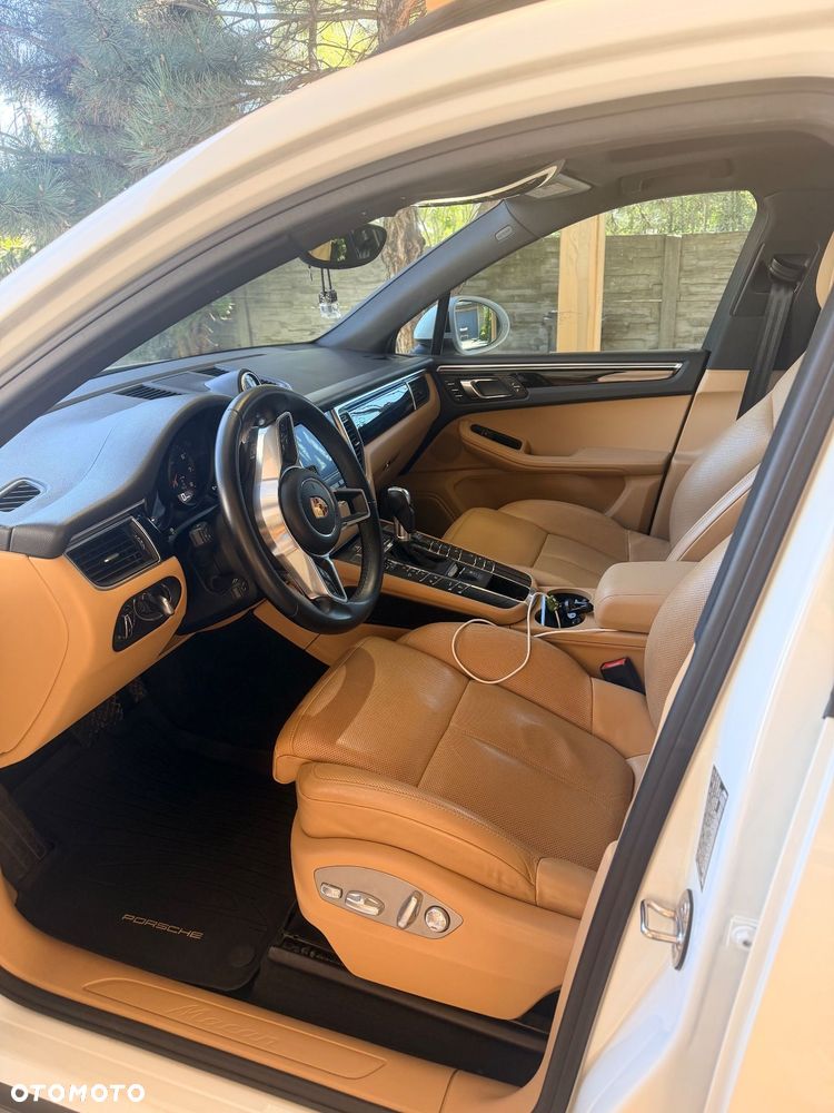 Porsche Macan Standard - 9
